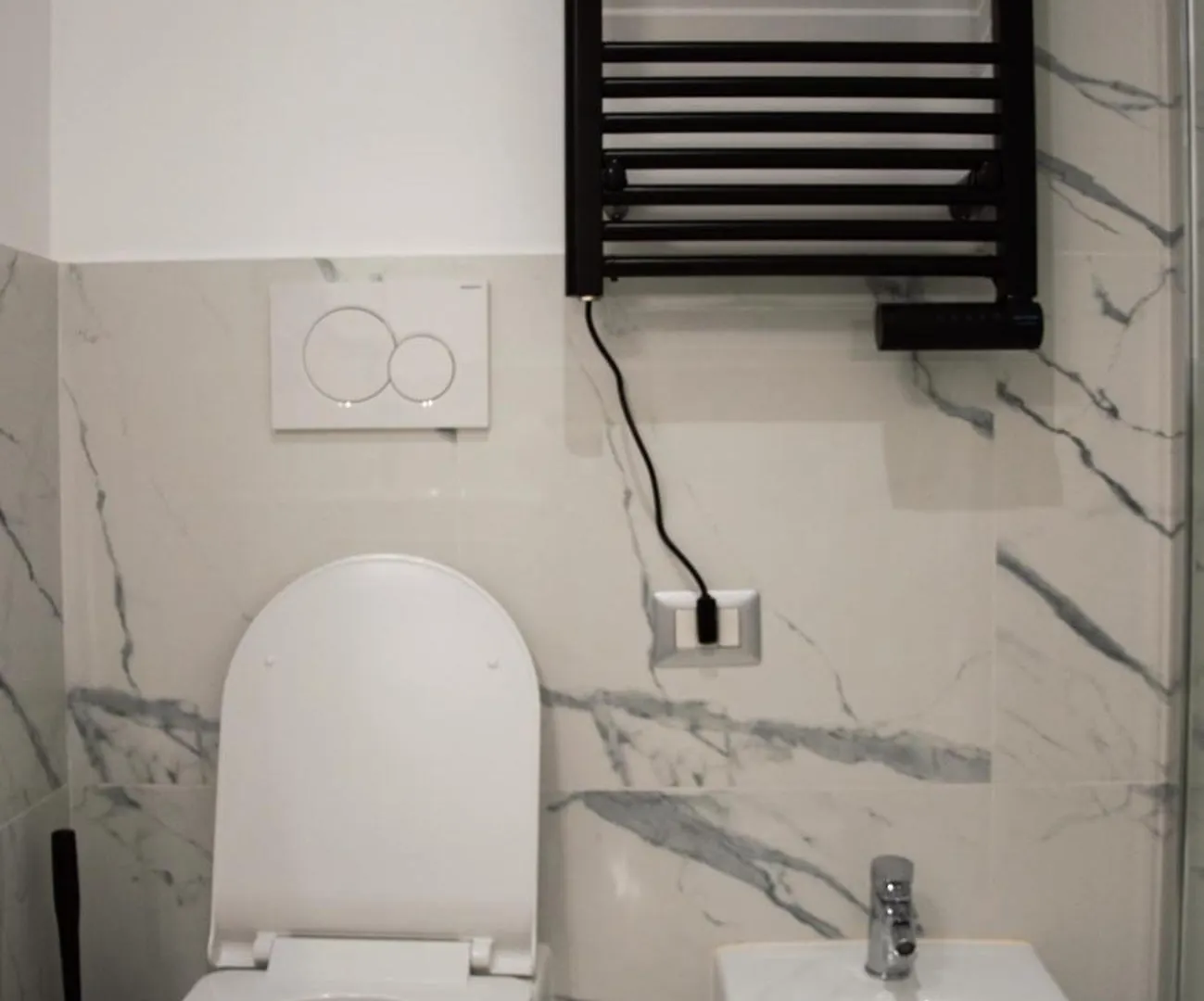 Hotel Domus Dea Roma By Trinita Affittacamere