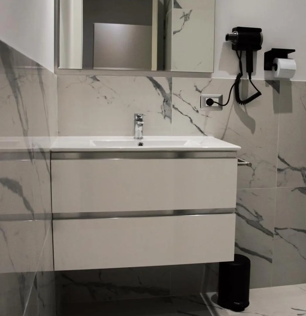 Hotel Domus Dea Roma By Trinita Italia
